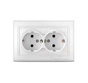 Розетка 2-м СП Севиль 16А IP20 с заземл. бел. UNIVersal С0128